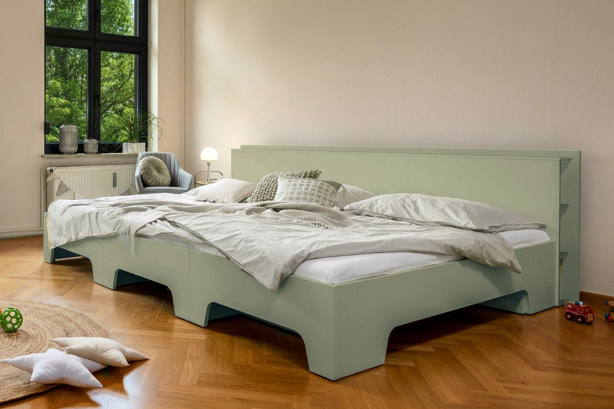 Salbeigrünes Familienbett Salvia von Liegewiese in Schlafzimmer